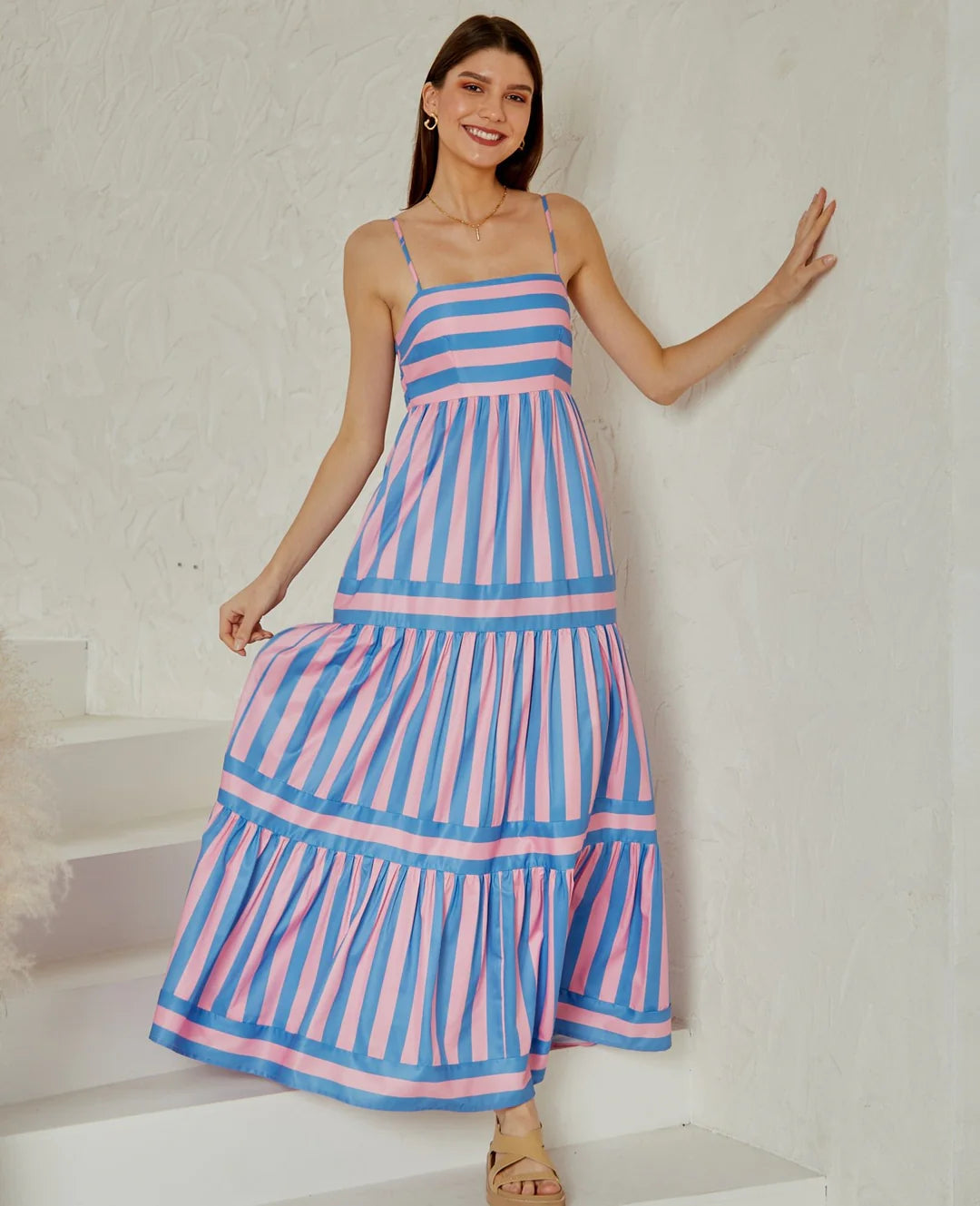 Élise – Robe Dos Nu Élegante à Rayures Légères
